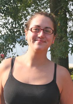 Sara Blachman is an inaugural recipient of a Commonwealth Coastal & Marine Policy Fellowship.